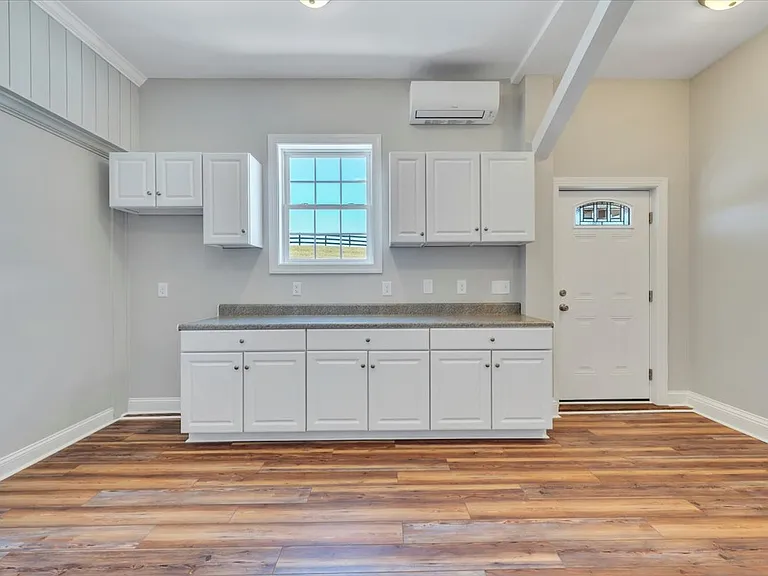 1180 Longfield Rd — Photo 114