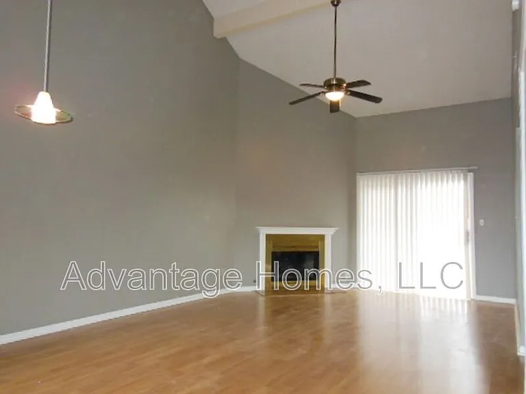 4811 Horton St — Photo 19