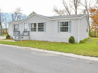 950 Kathy Cir, Flint, MI 48506