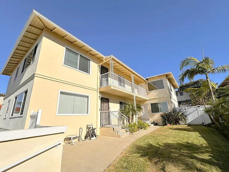 232 Palos Verdes Blvd #A — Photo 30