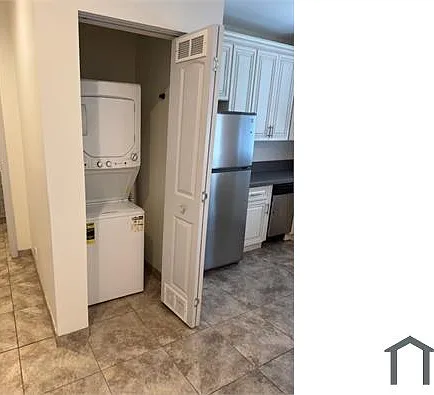 953 N Normandie Ave #1B — Photo 12