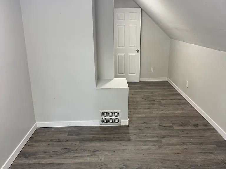 721 E Corrington Ave — Photo 6