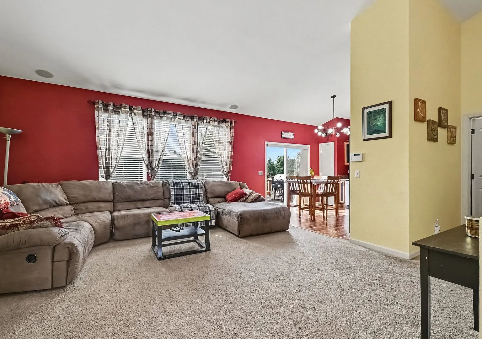 Great location! NEar Chalco Hills Recreation Area — Photo 4