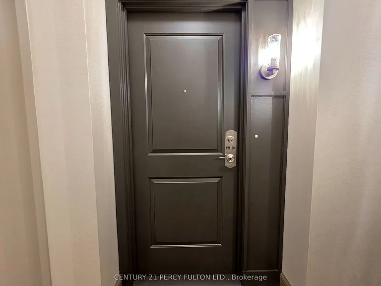 133 Wynford Dr #Penthouse 104 — Photo 3