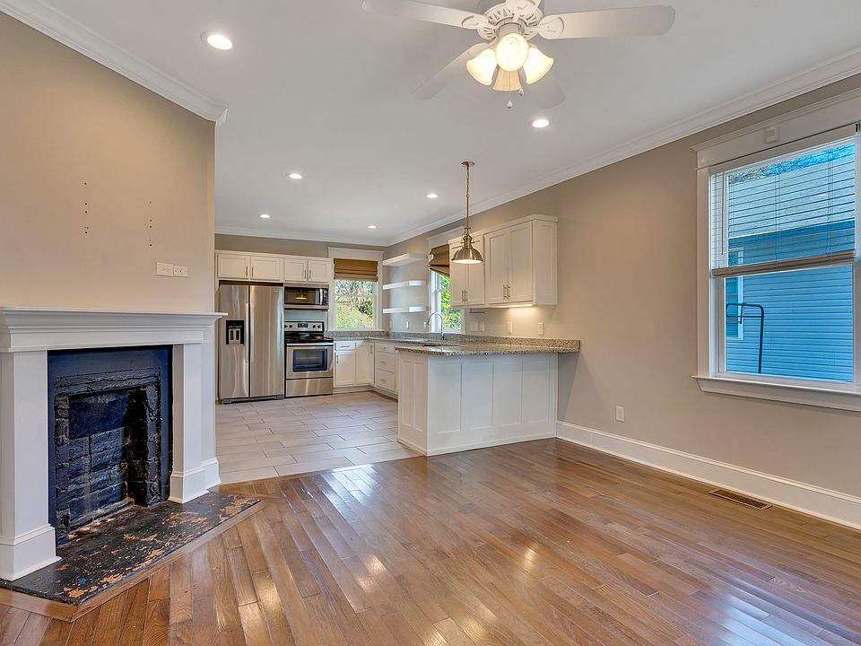 1st image of 3607 Crompton St
