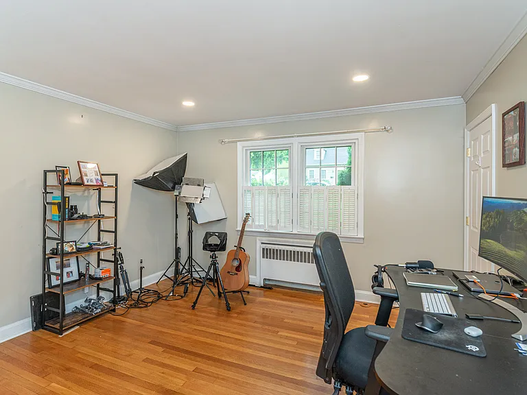 12 Yorke Rd — Photo 11