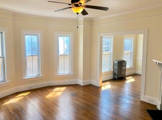 15 Rhode Island Ave #1, Newport, RI 02840