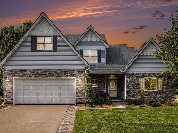 2nd image of 115 Breckenridge Ln