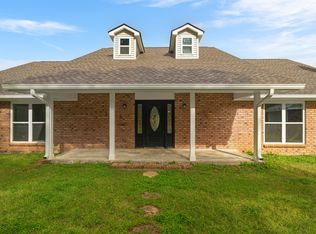 67 Saulters Rd, Prentiss, MS 39474