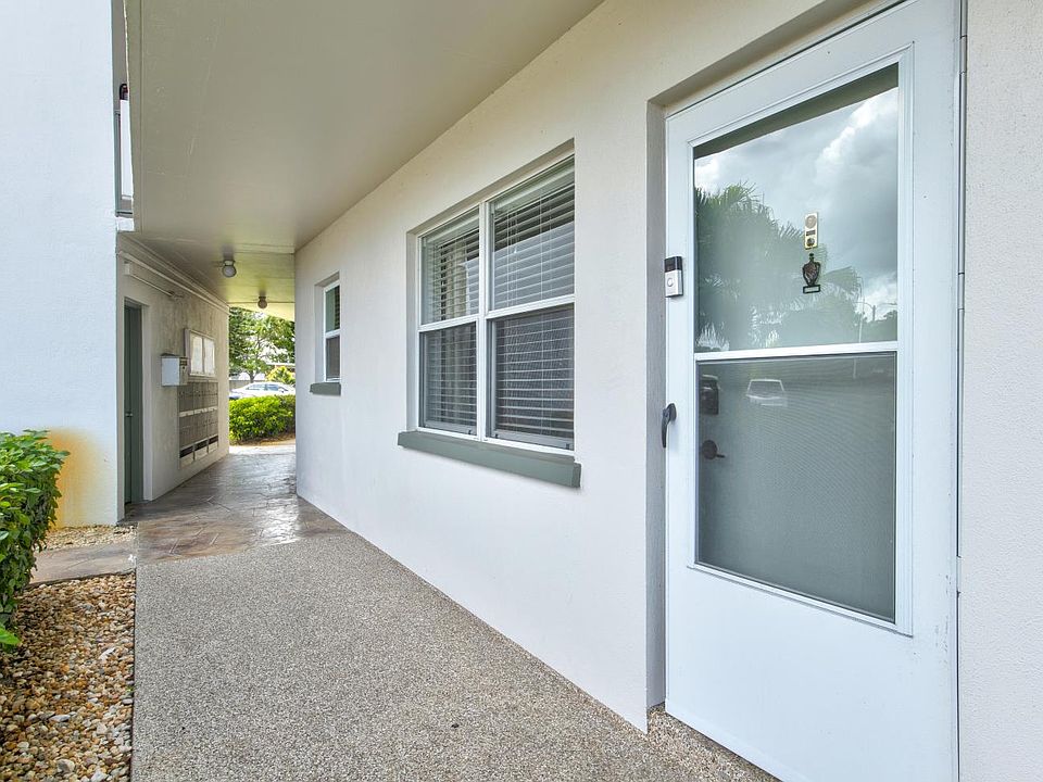 1st image of 4440 Ironwood Cir APT 106D
