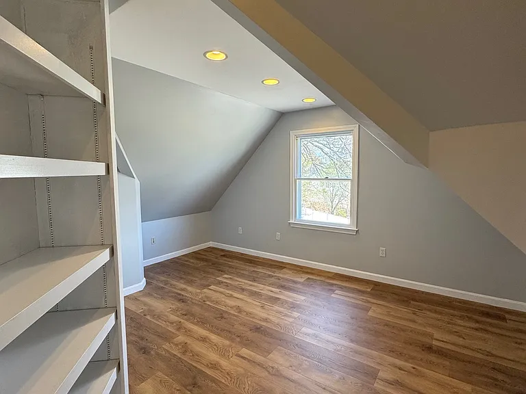 1375 Wampanoag Trl #1 — Photo 12