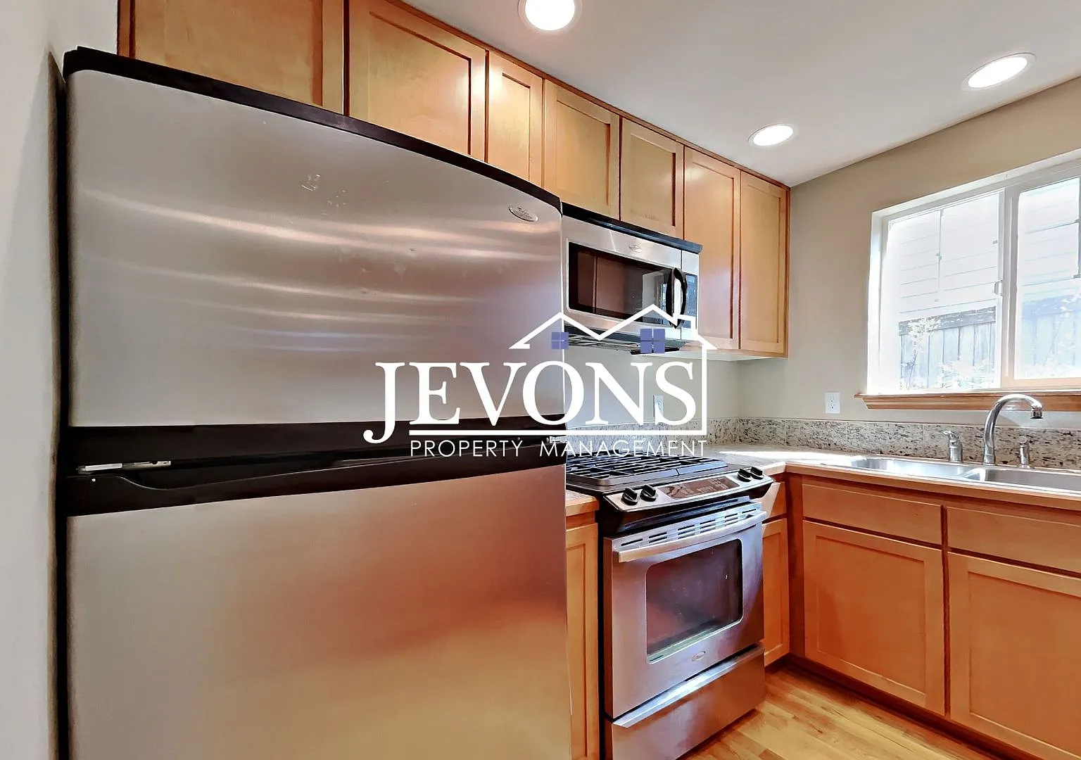 Coming soon! Charming two-story condo with two master suites - Pet Friendly! — Photo 1