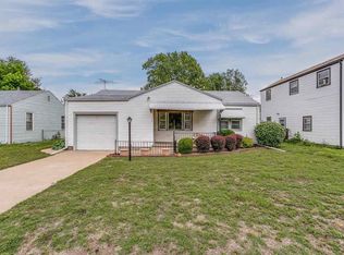 2226 S Volutsia Ave, Wichita, KS 67211