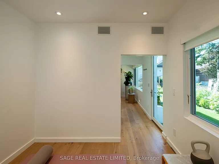 162 John St — Photo 30
