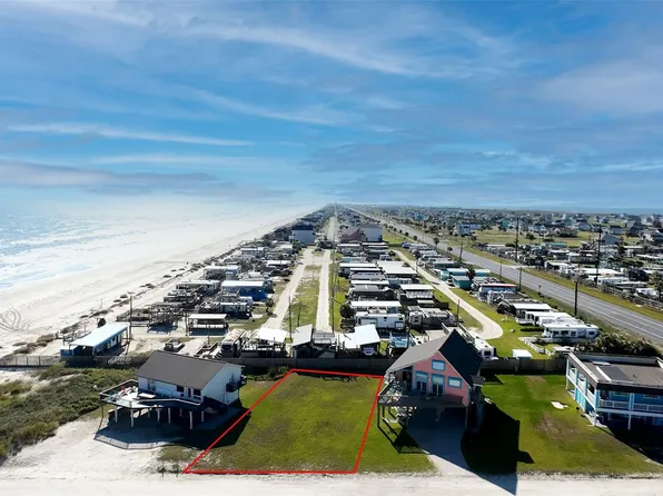 4411 Antigua Dr, Galveston, TX 77554