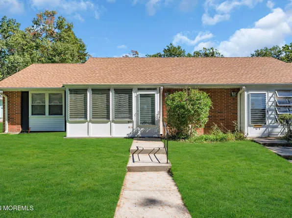 51A Cambridge Court #A, Lakewood, NJ 08701