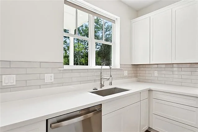 745 Carroll St #D — Photo 10