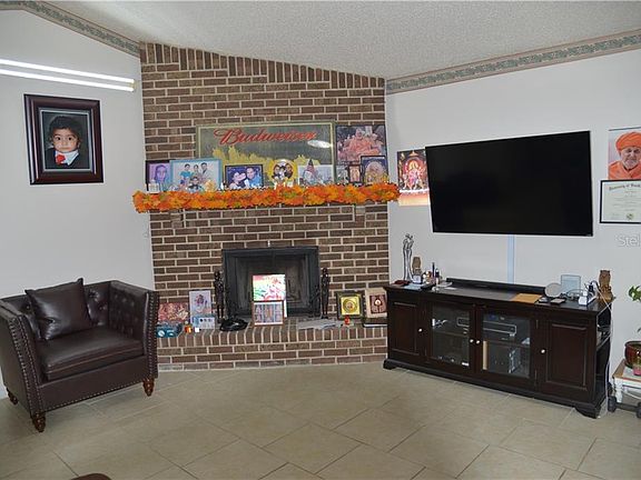 2nd image of 820 Spicewood Dr