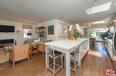 5th image of 2339 31st St