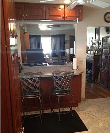 5th image of 206 Perry Ave
