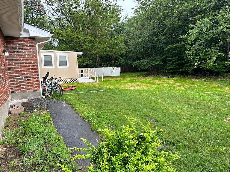 394 Hemlock Dr — Photo 15