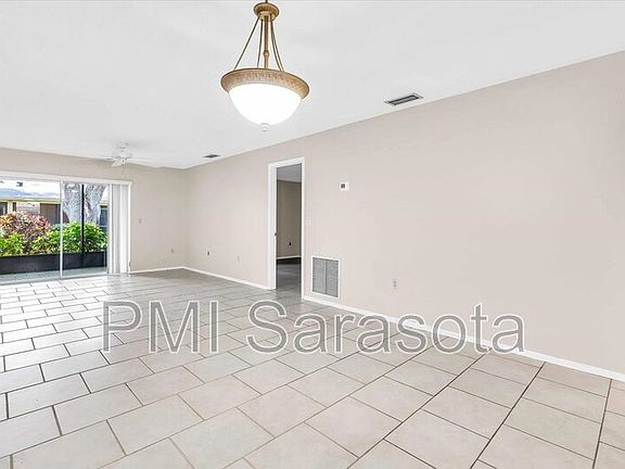 5th image of 2628 Woodgate Ln #G-4