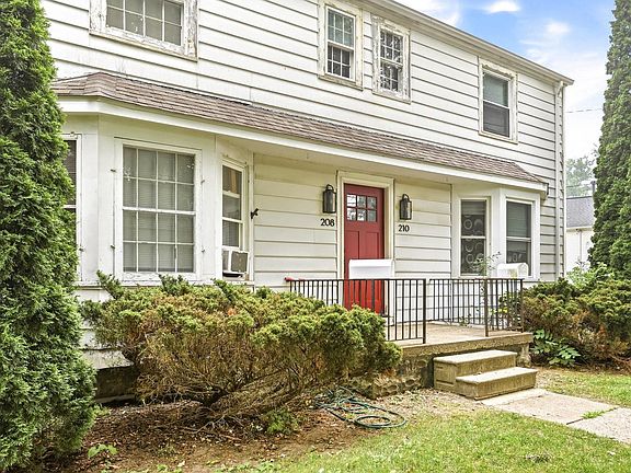 3rd image of 208-208 S Adams St #210-S
