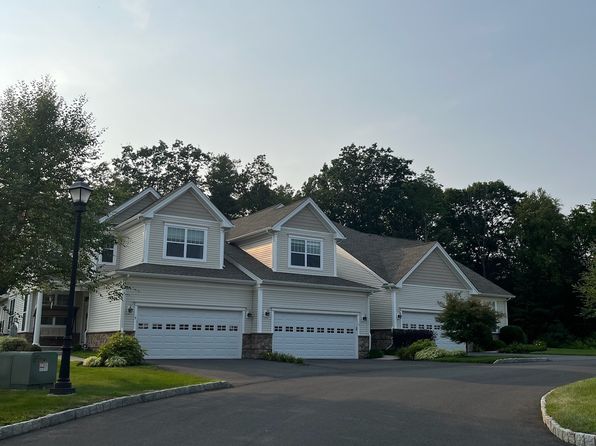 11 Arrowwood Ct UNIT 11