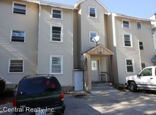 8 Abbott St APT 2, Nashua, NH 03064