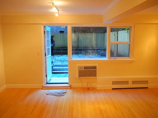 Rented by Sheila M Apfel, LREB | media 19