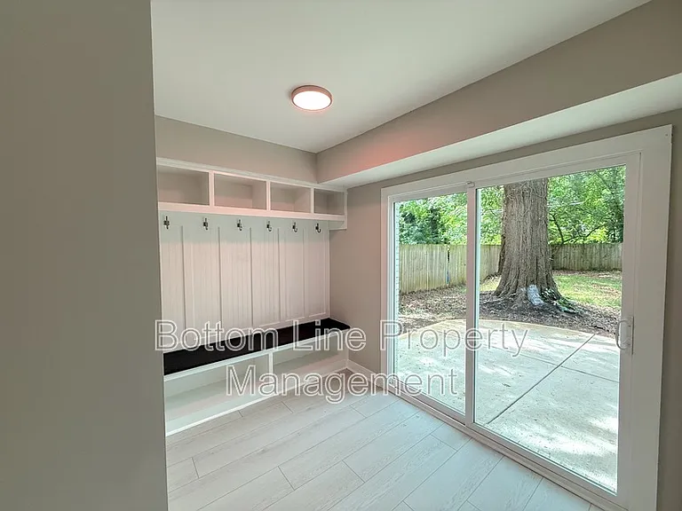 4117 Oak Forest Dr — Photo 23