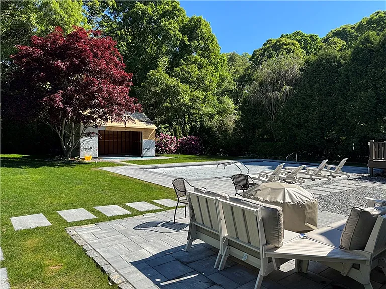 25 Sycamore Dr — Photo 17