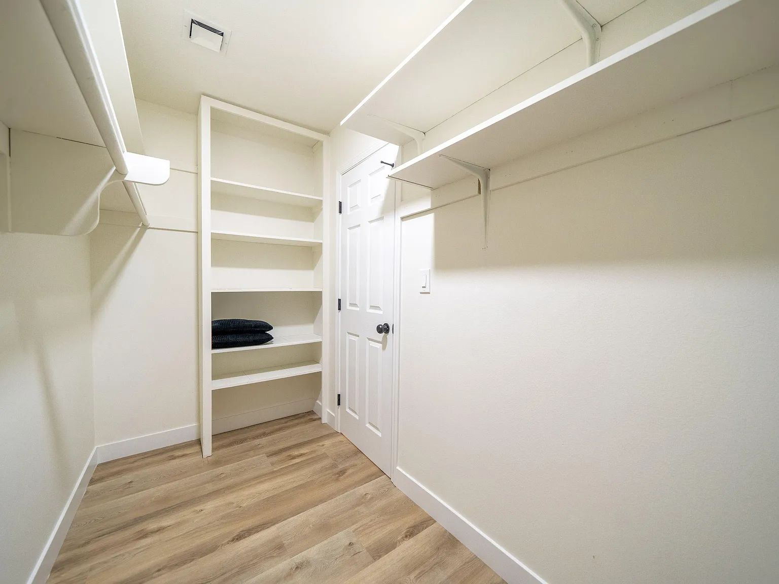4 bed, 5.0 bath, 3014 sqft, $1,027 — Photo 4