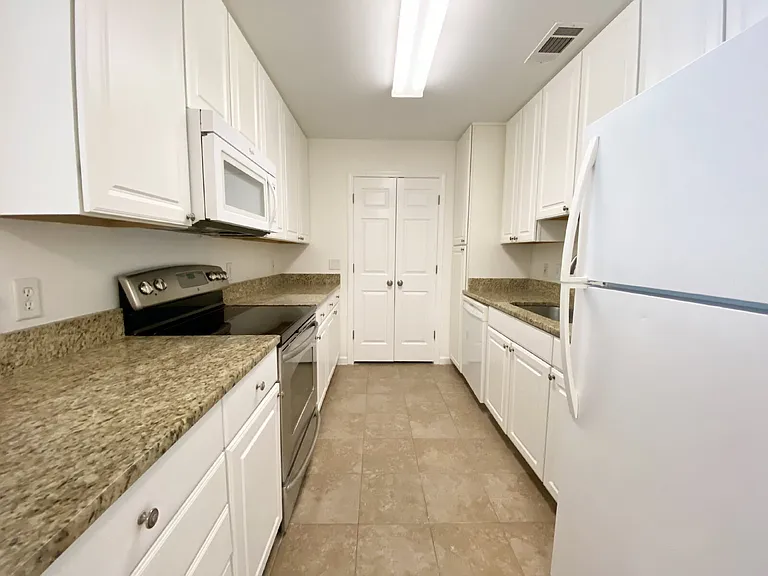 50 Pebble Beach Cv #A117 — Photo 7
