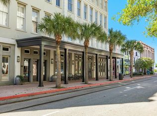 2207 Post Office St APT 422, Galveston, TX 77550