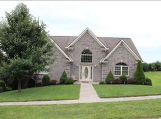 1008 Meadow Ridge Dr, Richmond, KY 40475