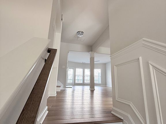 4th image of 3968 Boston Common St