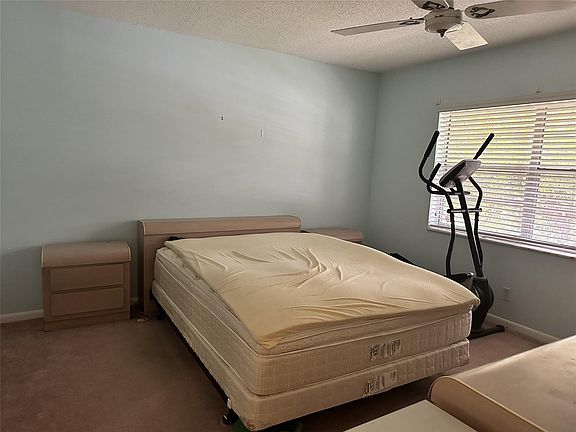 2nd image of 370 E Laurel Drive #5E