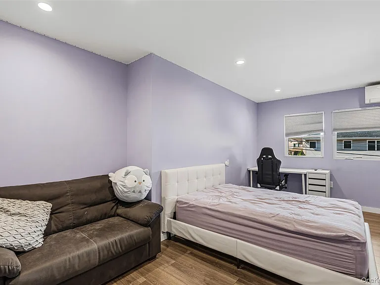 31 Sutton Hill Ln — Photo 21