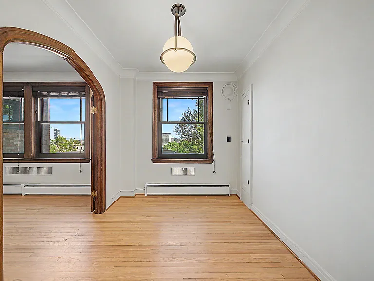 Roosevelt Apartments — Photo 23