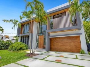 7250 SW 52nd Ct, Miami, FL 33143