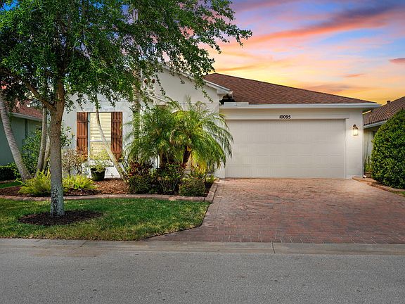 2nd image of 10095 SW Indian Lilac Trail