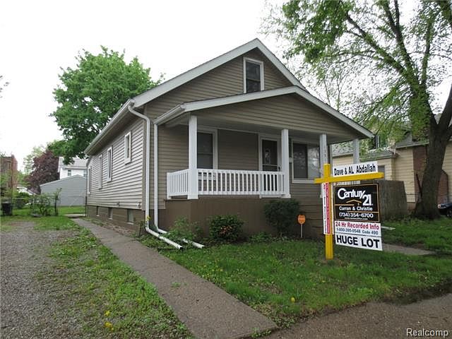 1st image of 1391 Charter St