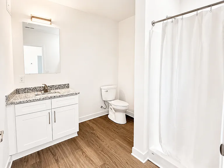 128 E Market St #104 — Photo 8