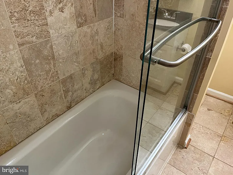 8414 Flower Ave #4 — Photo 9