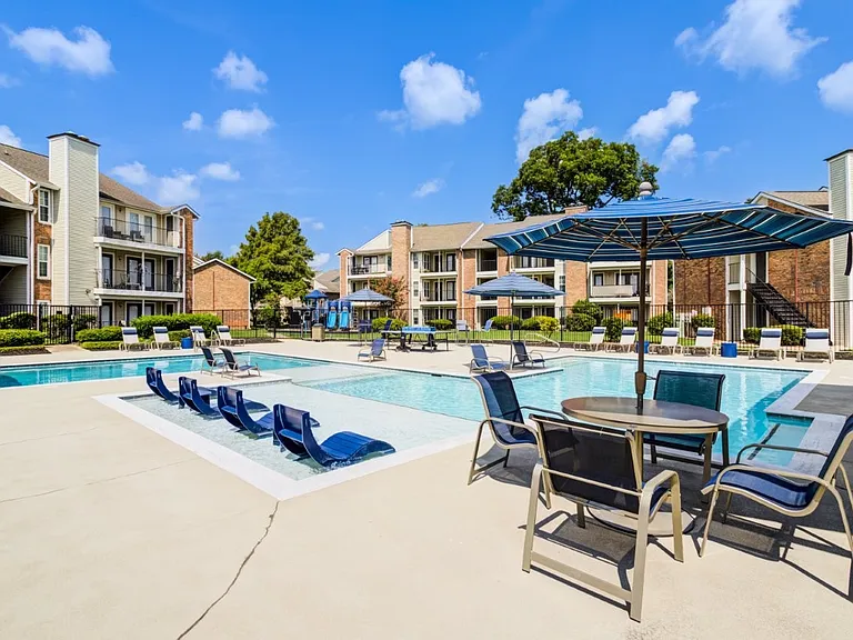 Peppertree Apartment Homes — Photo 8