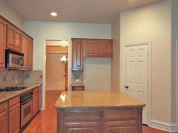 5th image of 4109 New Hope Ct