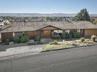 4306 Scenic Dr, Yakima, WA, 98908