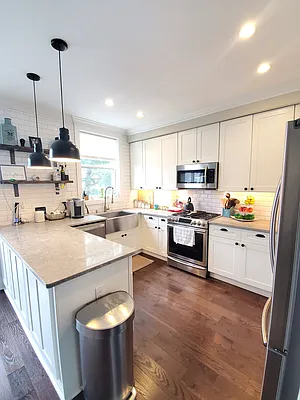 Rented by Compass | media 13