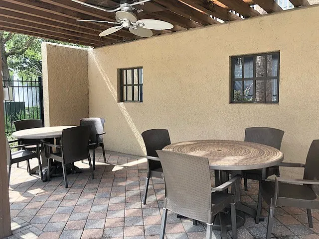 Savor Florida Living Outdoors!